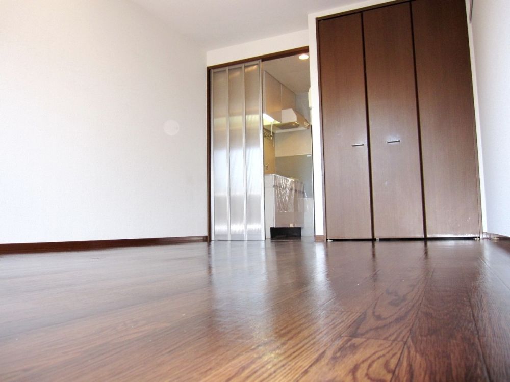 �y���ԁE���r���O�z�@