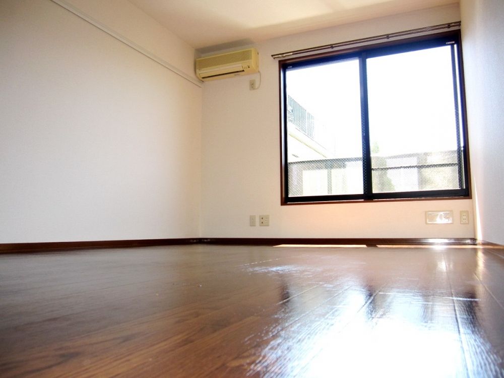 �y�Q���z�@