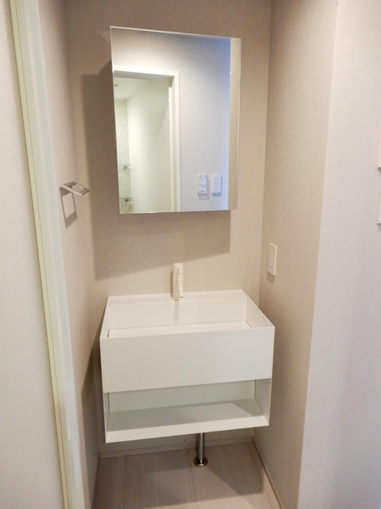 �y���ʏ��z�@