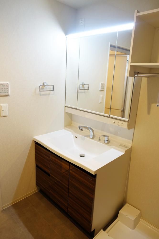 �y���ʏ��z�@