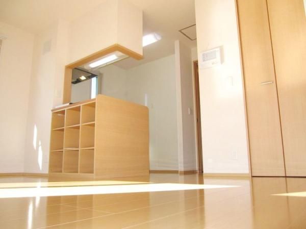 �y���ԁE���r���O�z�@