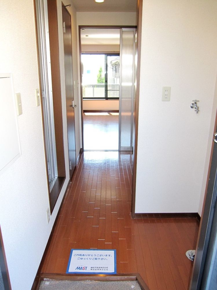 �y���]�z�@