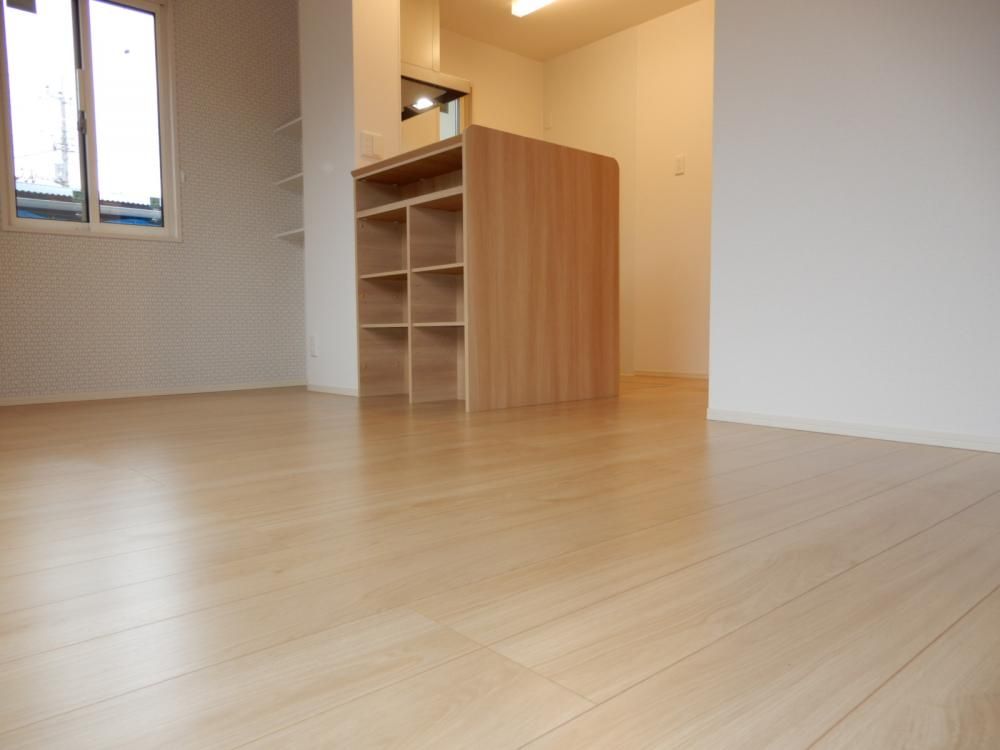 �y�����E���r���O�z�@