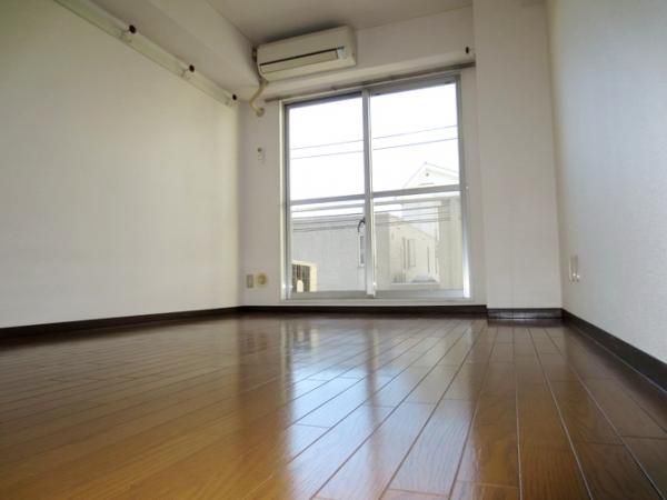 �y�Q���z�@