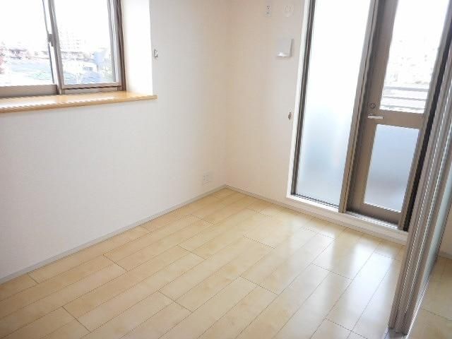 �y�Q���z�@