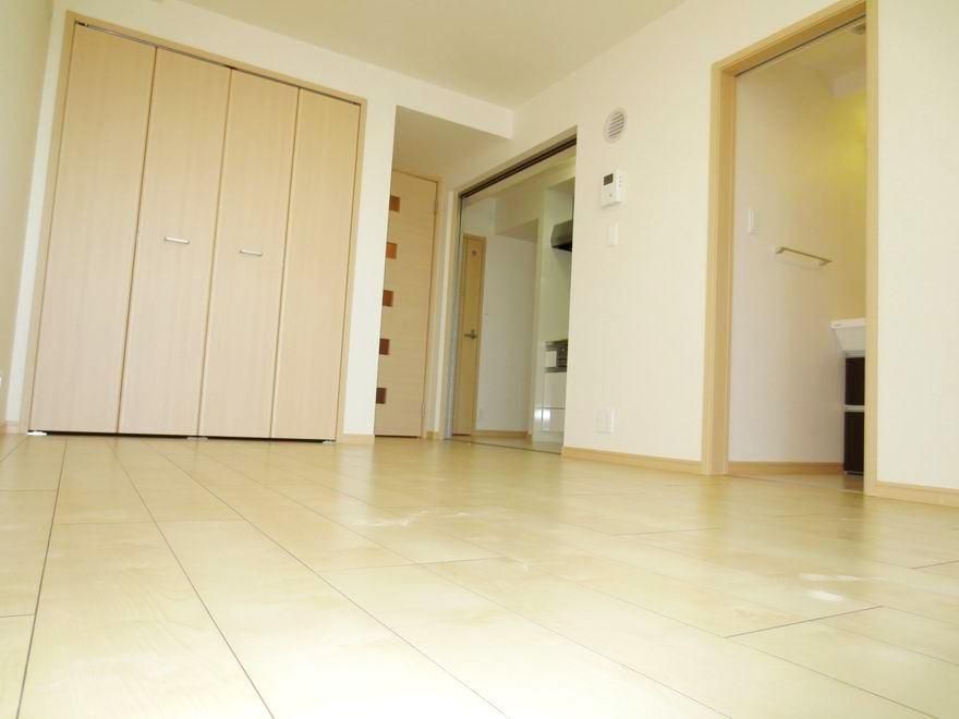 �y���ԁE���r���O�z�@