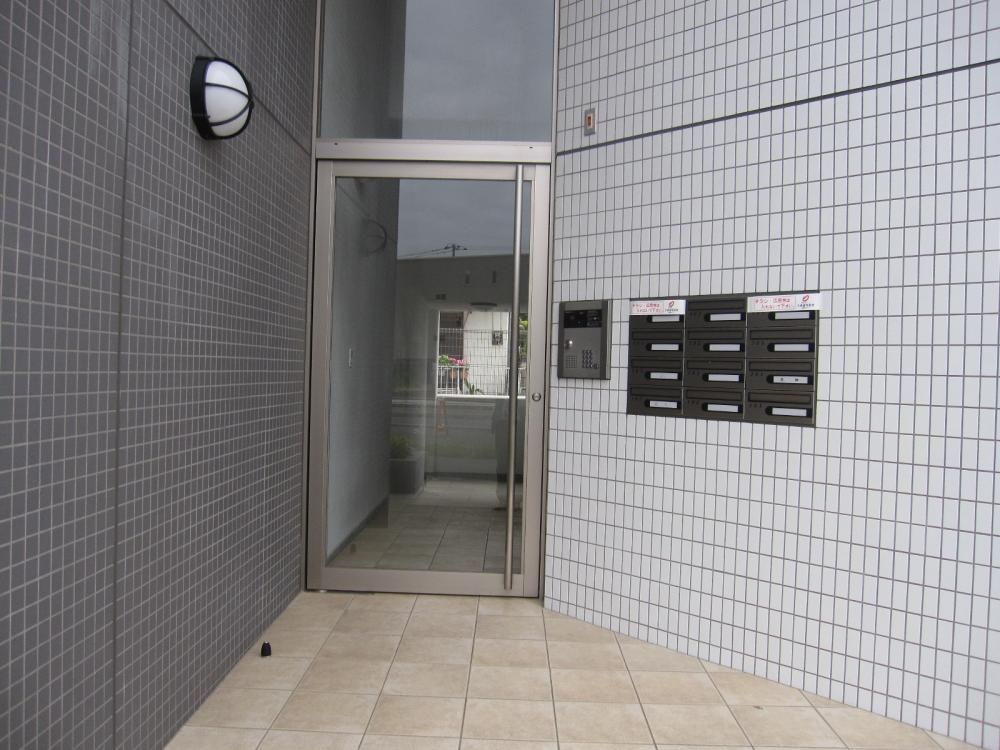 �y�G���g�����X�z�@