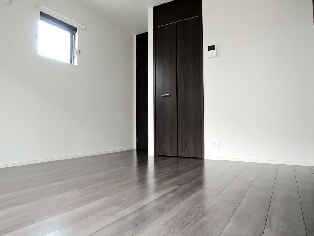 �y���ԁE���r���O�z�@