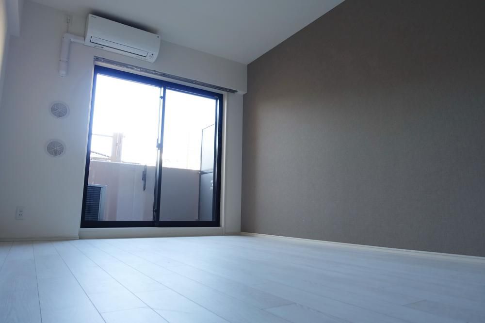 �y���ԁE���r���O�z�@