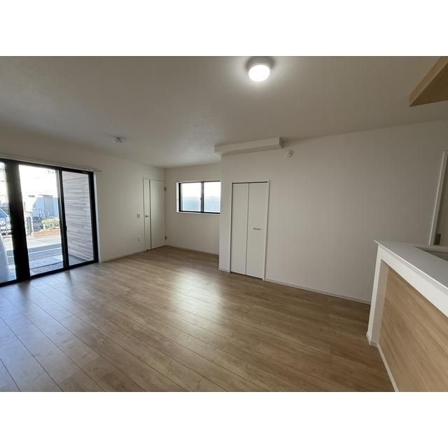 �y���ԁE���r���O�z�@