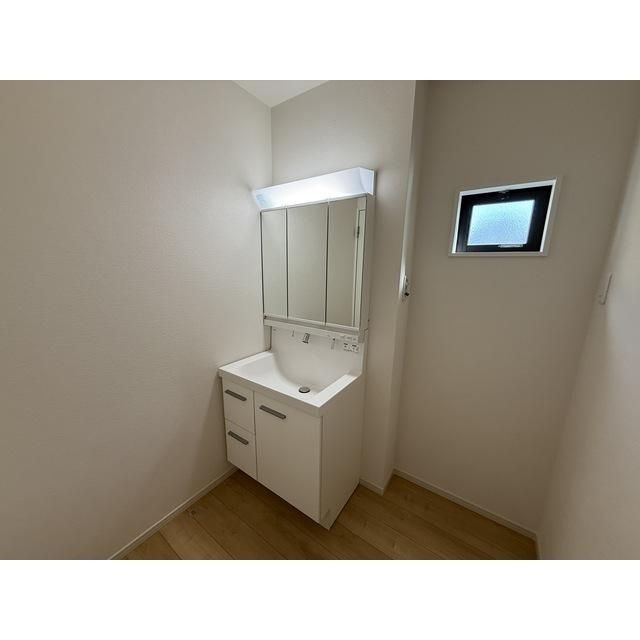 �y���ʏ��z�@