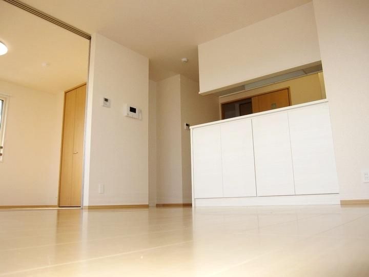 �y���ԁE���r���O�z�@