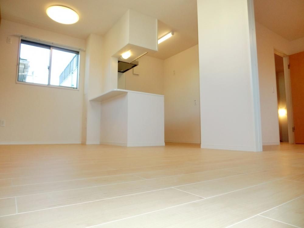 �y���ԁE���r���O�z�@