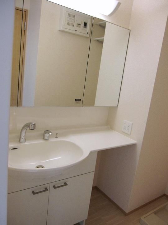 �y���ʏ��z�@