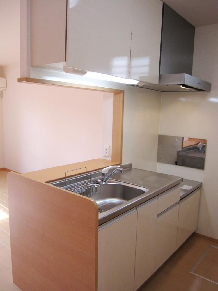 �y�L�b�`���z�@