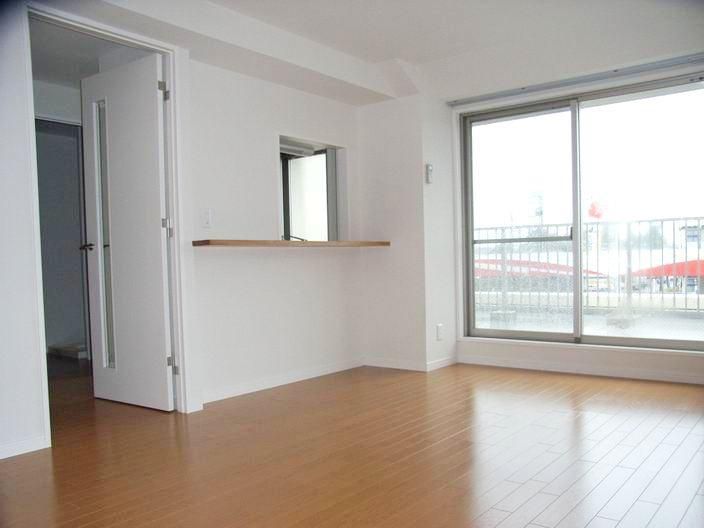 �y���ԁE���r���O�z�@