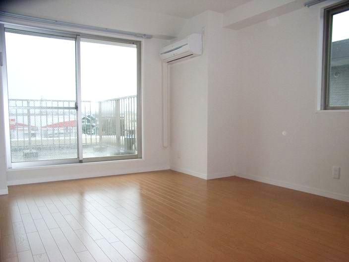 �y�Q���z�@