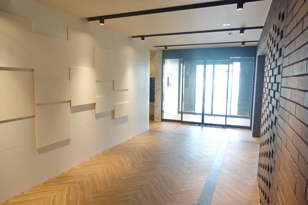 �y�G���g�����X�z�@