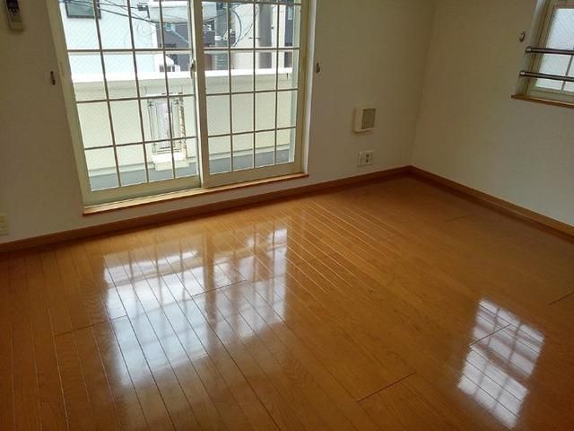 �y���ԁE���r���O�z�@