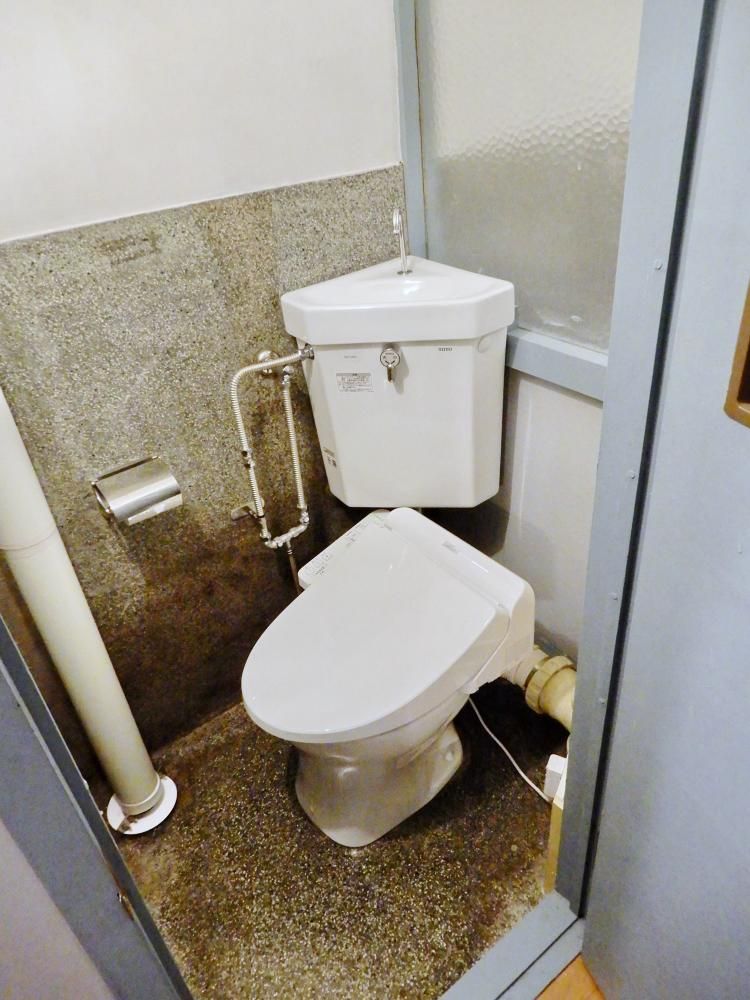 �y�g�C���z�@