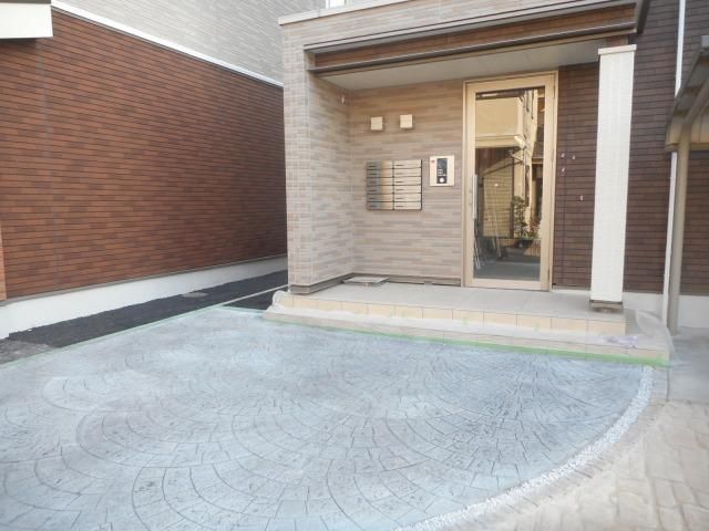 �y�G���g�����X�z�@