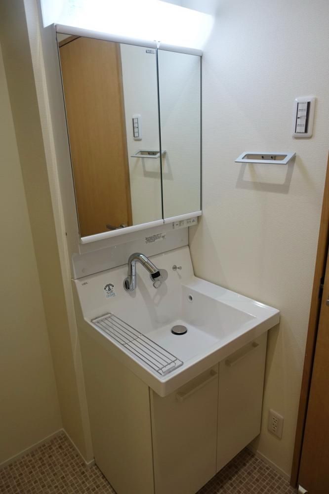 �y���ʏ��z�@