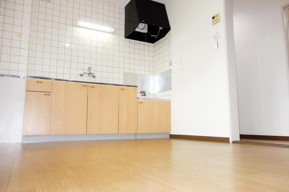 �y���ԁE���r���O�z�@