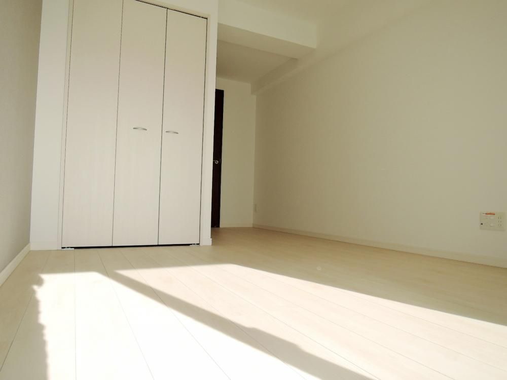 �y���ԁE���r���O�z�@