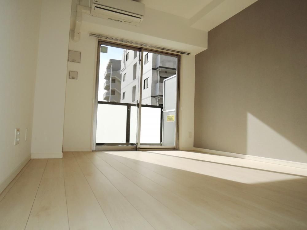 �y�Q���z�@