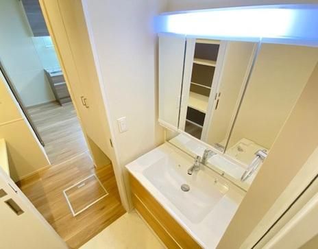 �y���ʏ��z�@