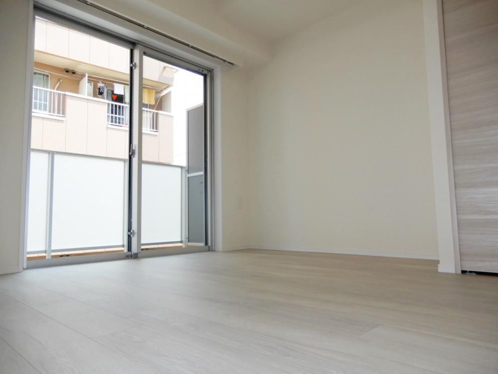 �y���ԁE���r���O�z�@