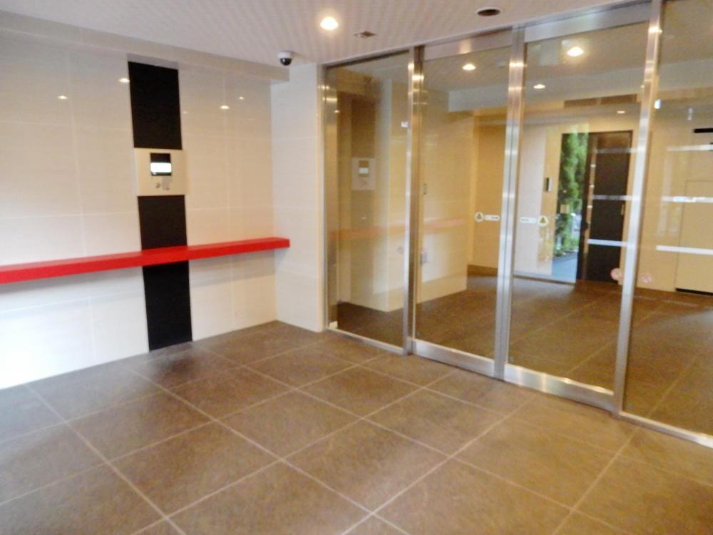 �y�G���g�����X�z�@