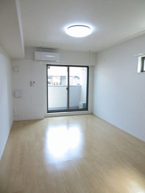 �y���ԁE���r���O�z�@