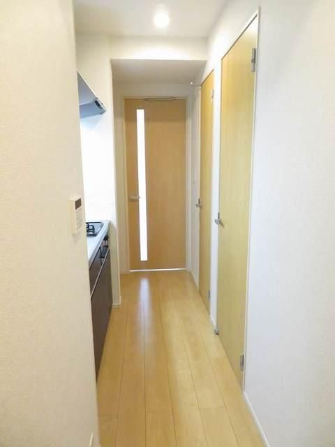 �y�Z�L�����e�B�z�@