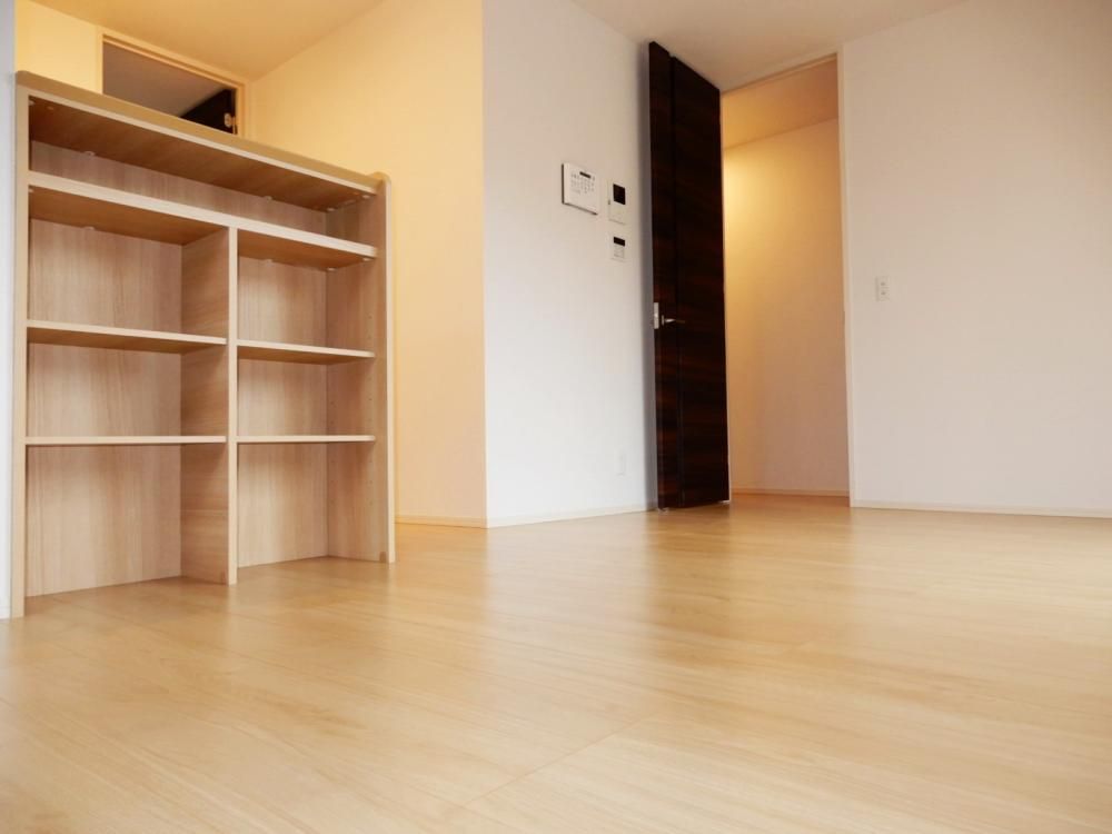 �y���ԁE���r���O�z�@