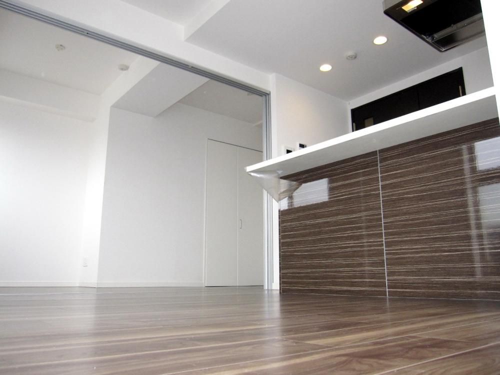 �y���ԁE���r���O�z�@