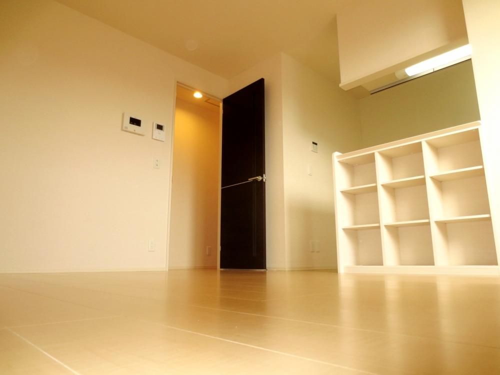 �y���ԁE���r���O�z�@