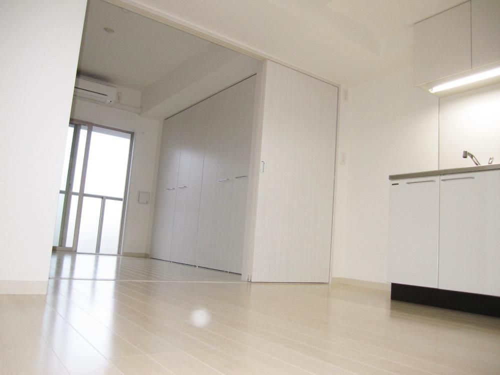 �y���ԁE���r���O�z�@