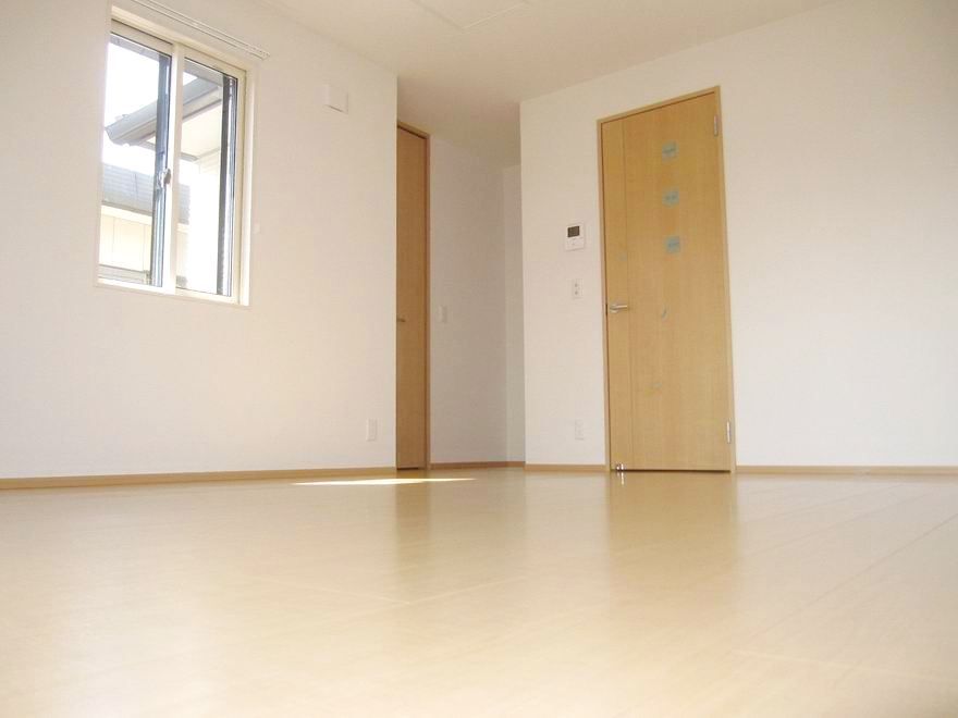 �y���ԁE���r���O�z�@