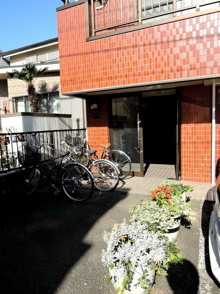 �y�G���g�����X�z�@