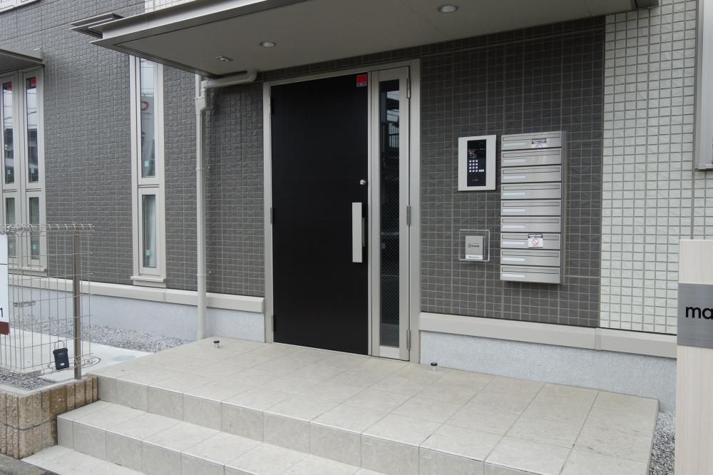 �y�G���g�����X�z�@