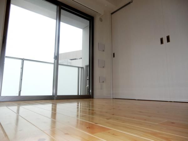 �y�Q���z�@