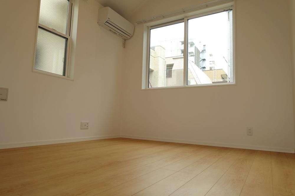 �y�o���R�j�[�z�@