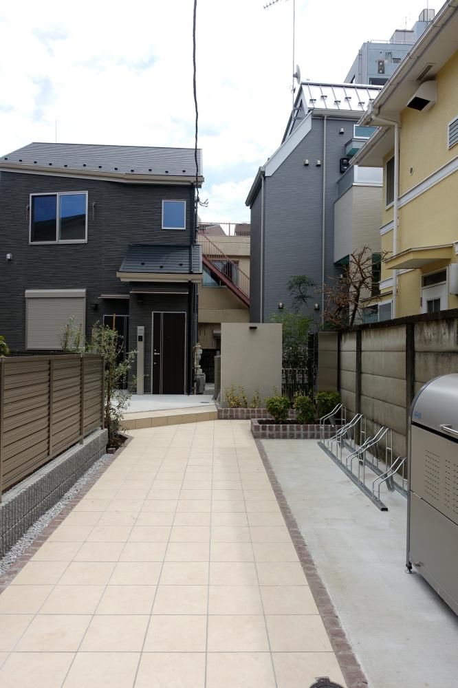 �y�G���g�����X�z�@