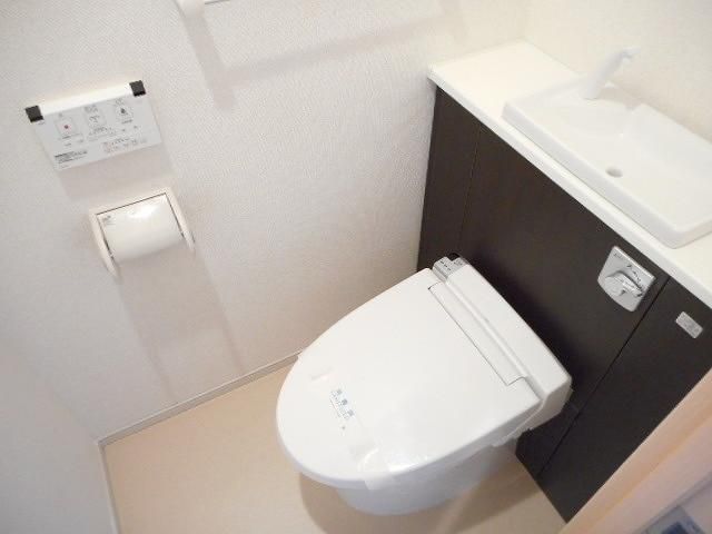 �y�g�C���z�@