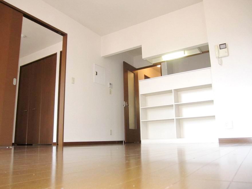 �y���ԁE���r���O�z�@