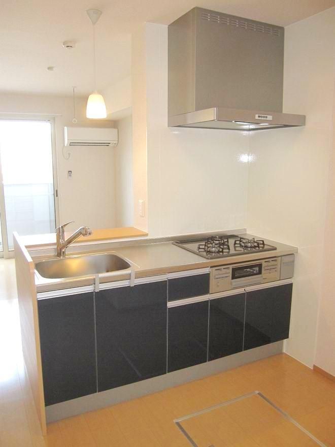 �y�L�b�`���z�@