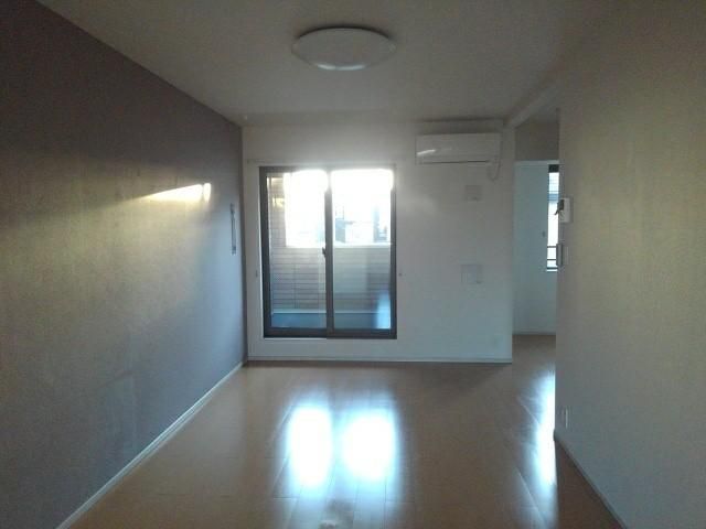 �y���ԁE���r���O�z�@