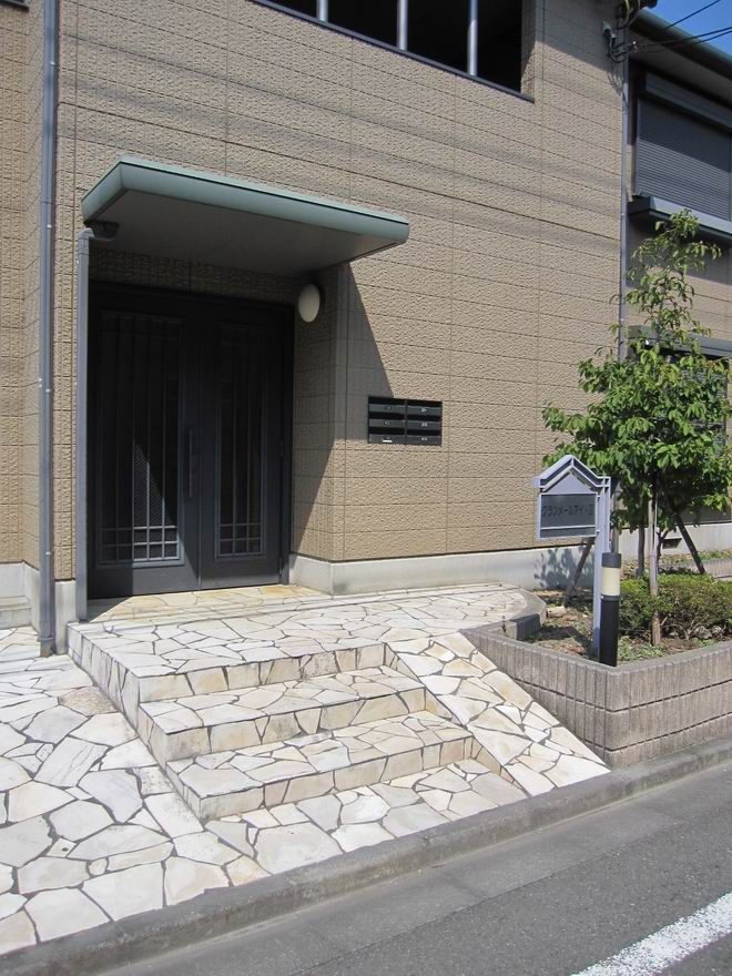 �y�G���g�����X�z�@