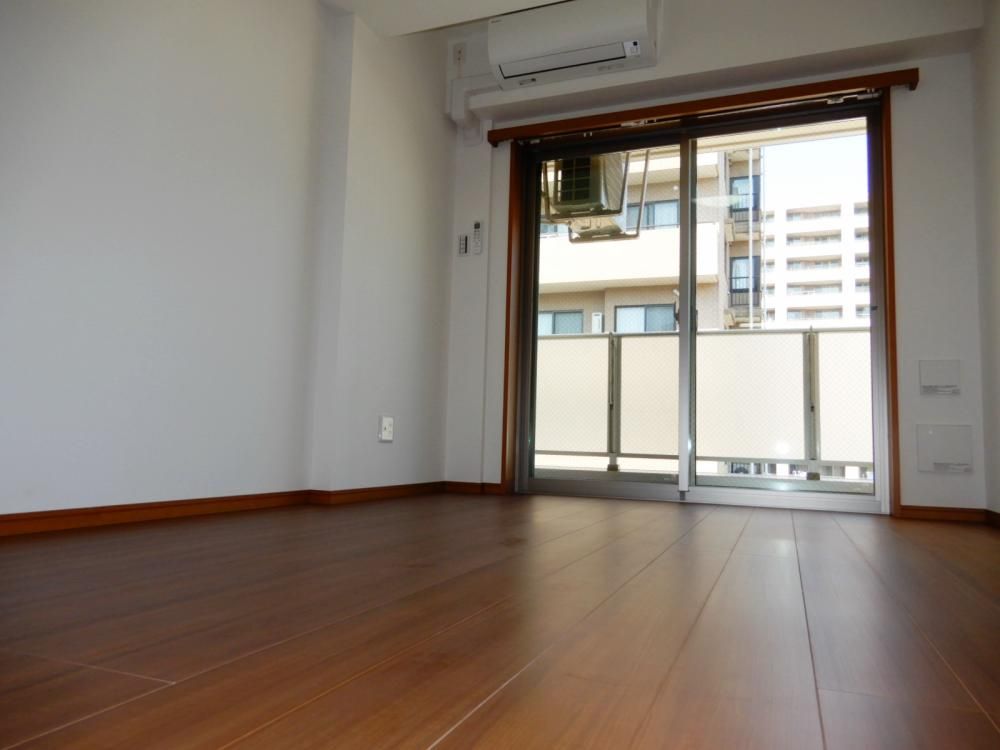 �y�Q���z�@